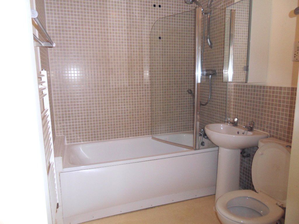 Property photo 3 of 8 Picture No. 13