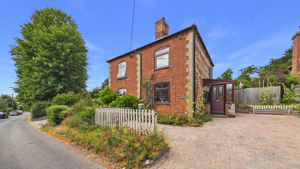 Property photo 1 of 12