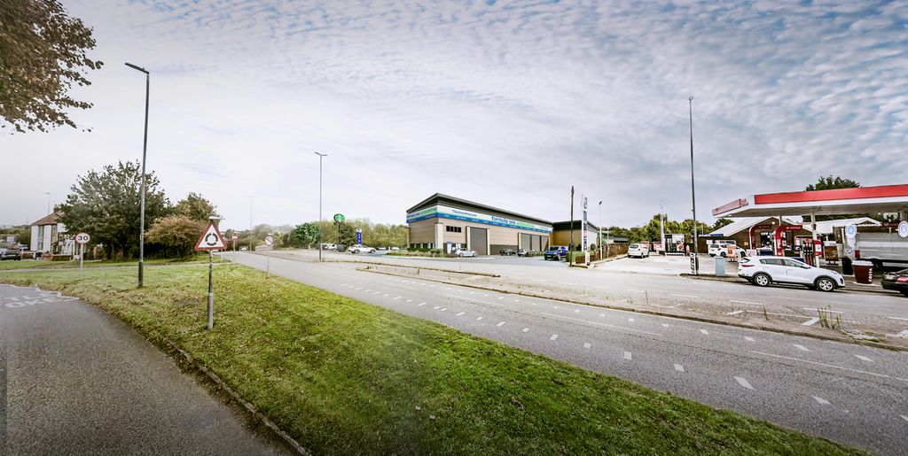 Property photo 2 of 7 View 1 V5.Jpg