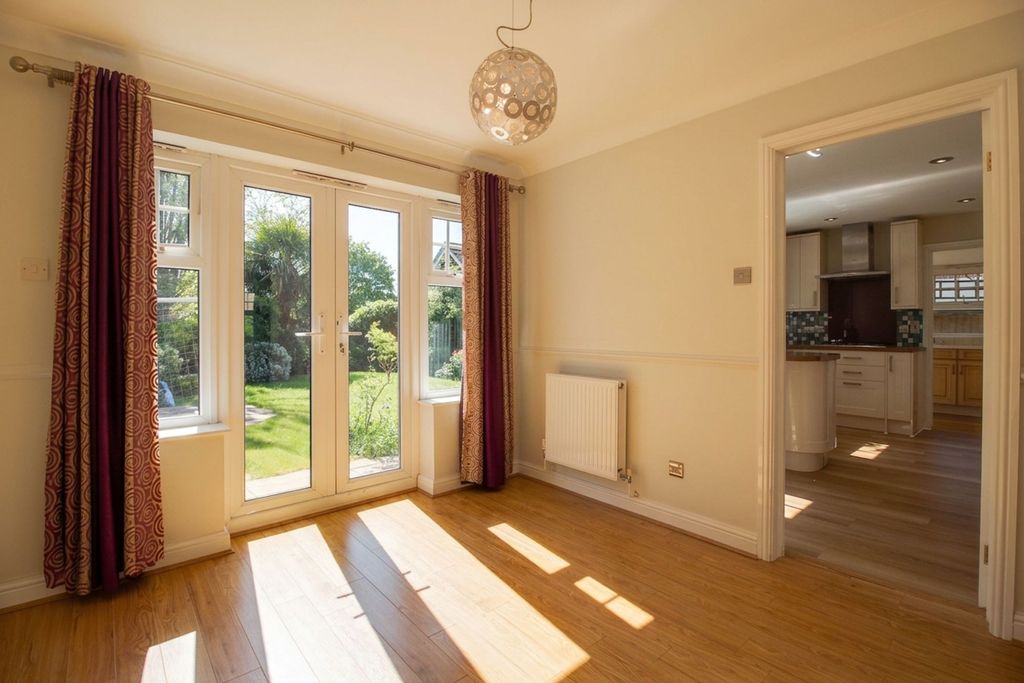 Additional image 5 of 4 bed detached house for saleJohn Newington Close, Kennington TN24