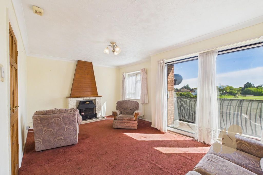 Property photo 3 of 14 Cam01659G0-Pr0806-Still008.Jpg