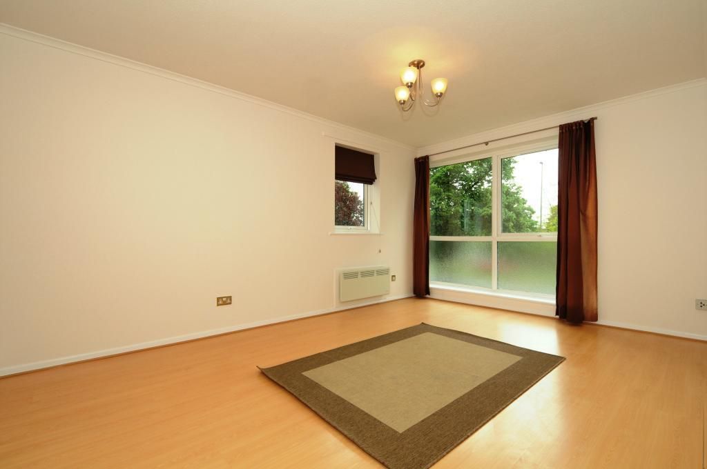 Property photo 2 of 8 Reception