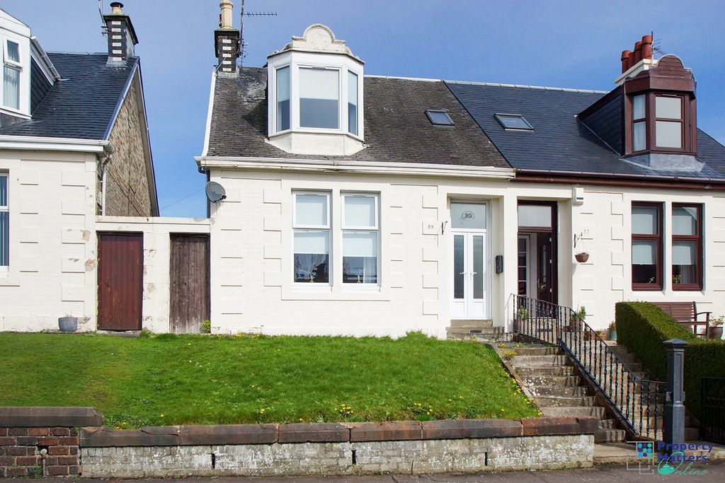 Property photo 1 of 25 4 Bedroom Semi Detached Villa