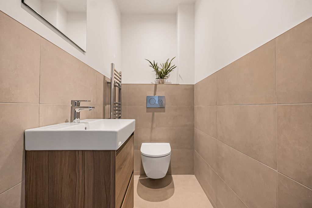 Property photo 3 of 11 1177027