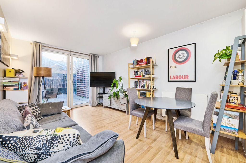 Property photo 1 of 19