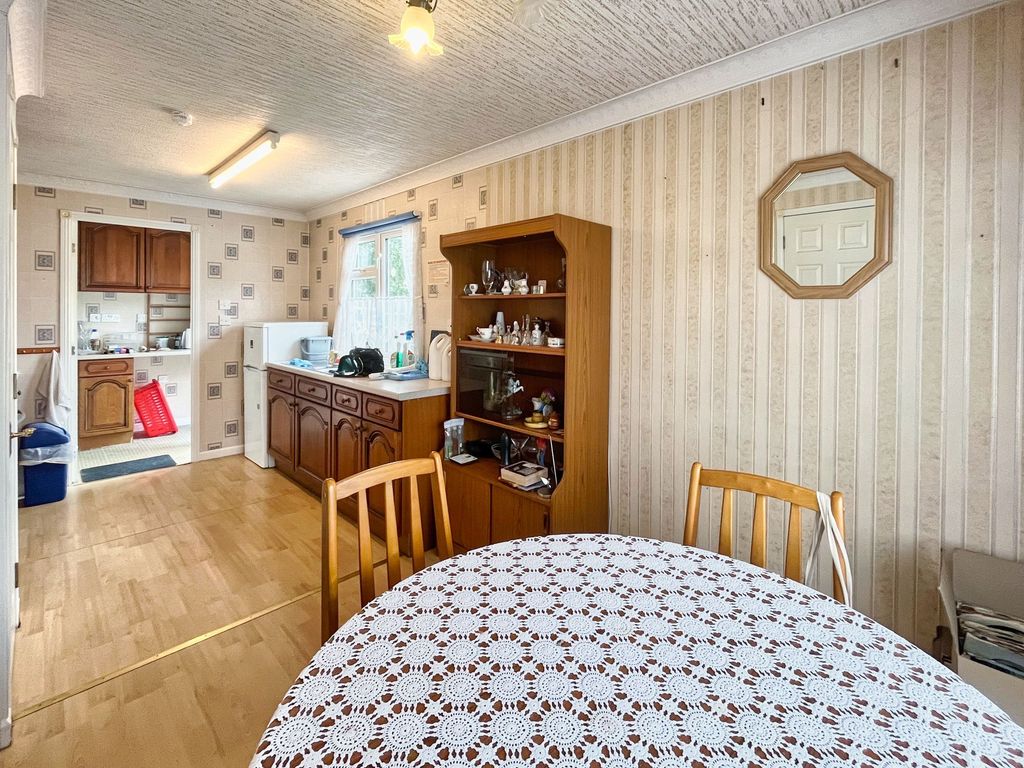 Property photo 2 of 29