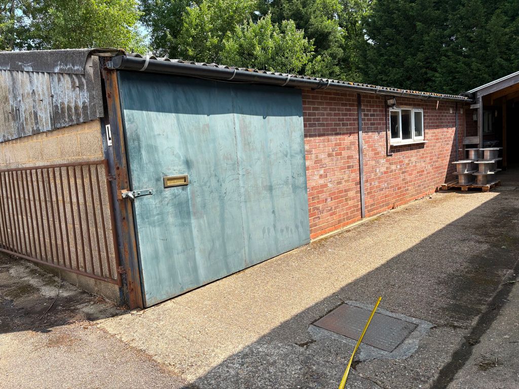 Property photo 3 of 4