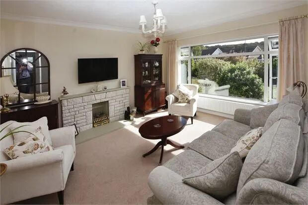 Property photo 2 of 17 Picture 2