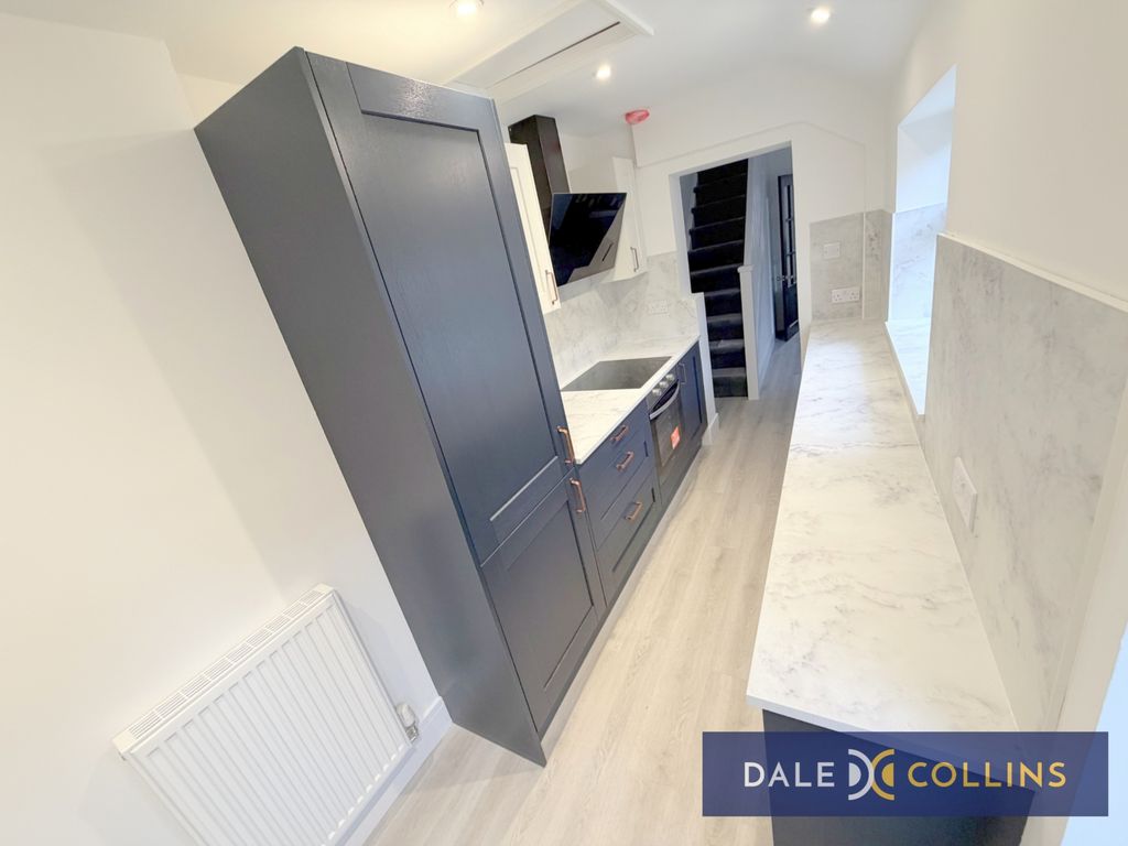 Property photo 3 of 10 Photo 2