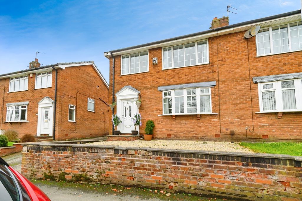 Property photo 2 of 20 Front