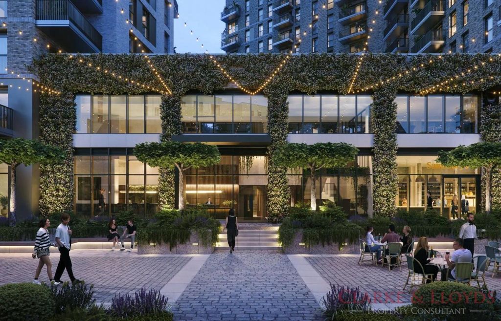 Property photo 1 of 8 Amazing Bow Green, Bow, E3