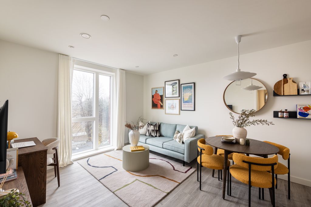 Property photo 1 of 14 Pocket Show Home