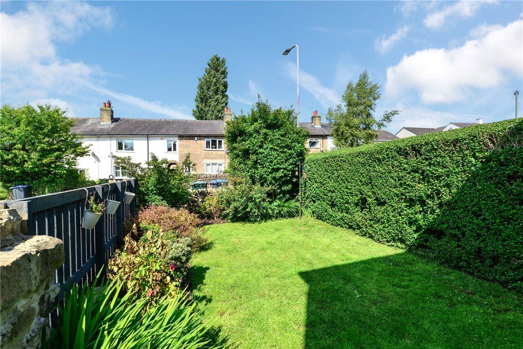 Property photo 2 of 18 Garden
