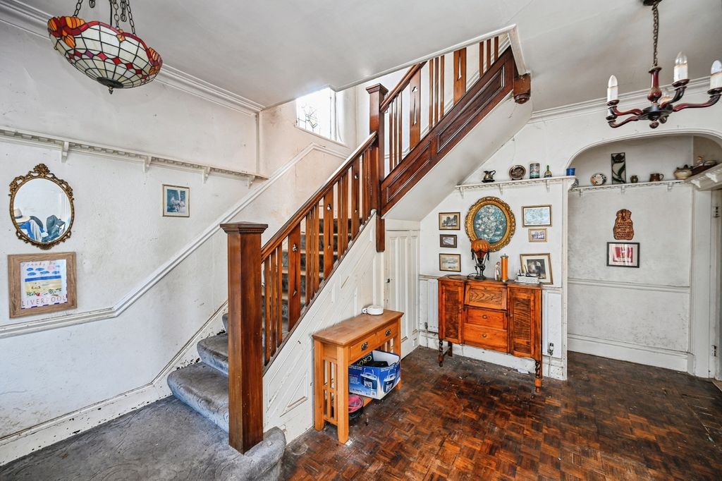 Property photo 2 of 18 Pbox-Img.Jpg