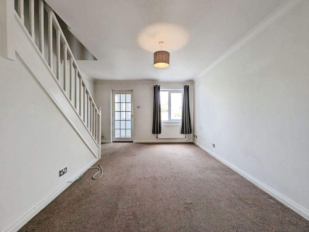 Property photo 3 of 11 Photo 10