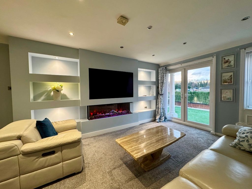 Property photo 3 of 25