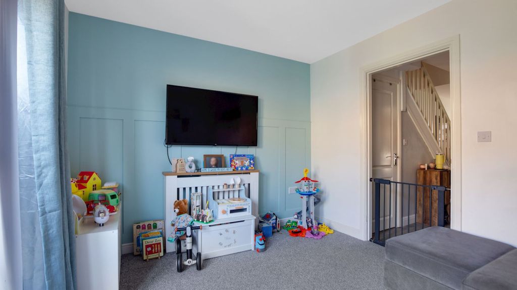 Property photo 3 of 15