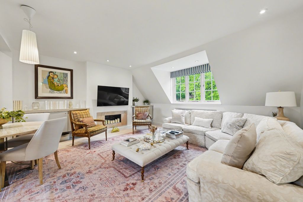 Property photo 1 of 11 4712640