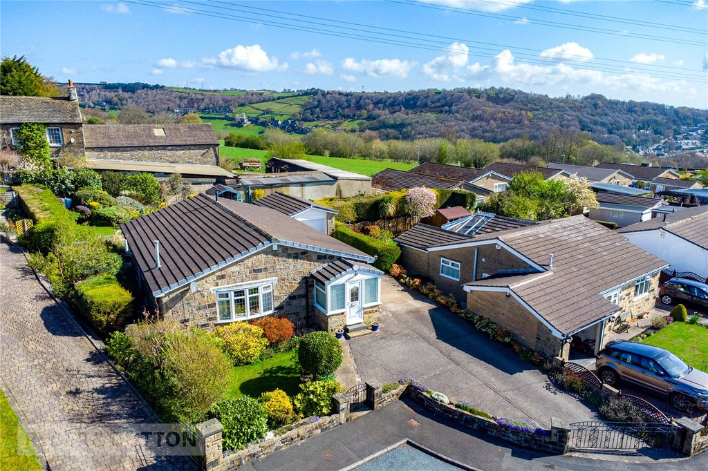 Property photo 2 of 26 Picture No. 79