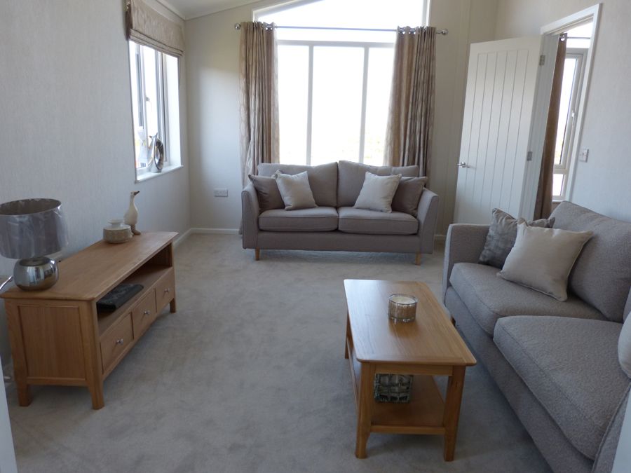 Property photo 2 of 17 Lounge