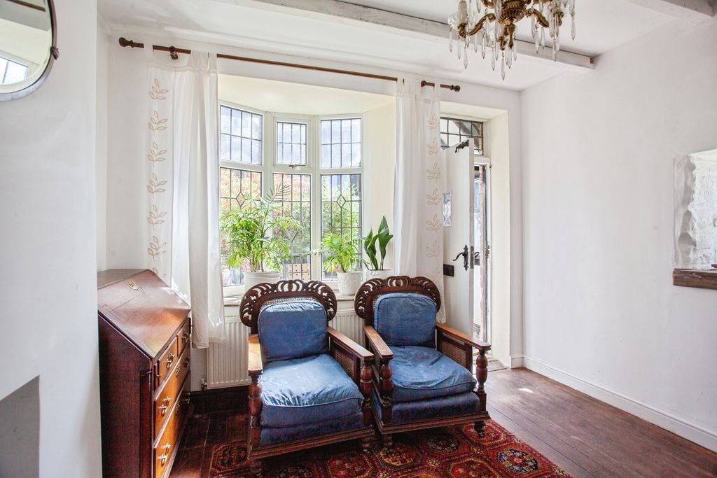 Property photo 3 of 17 Pbox-Img.Jpg