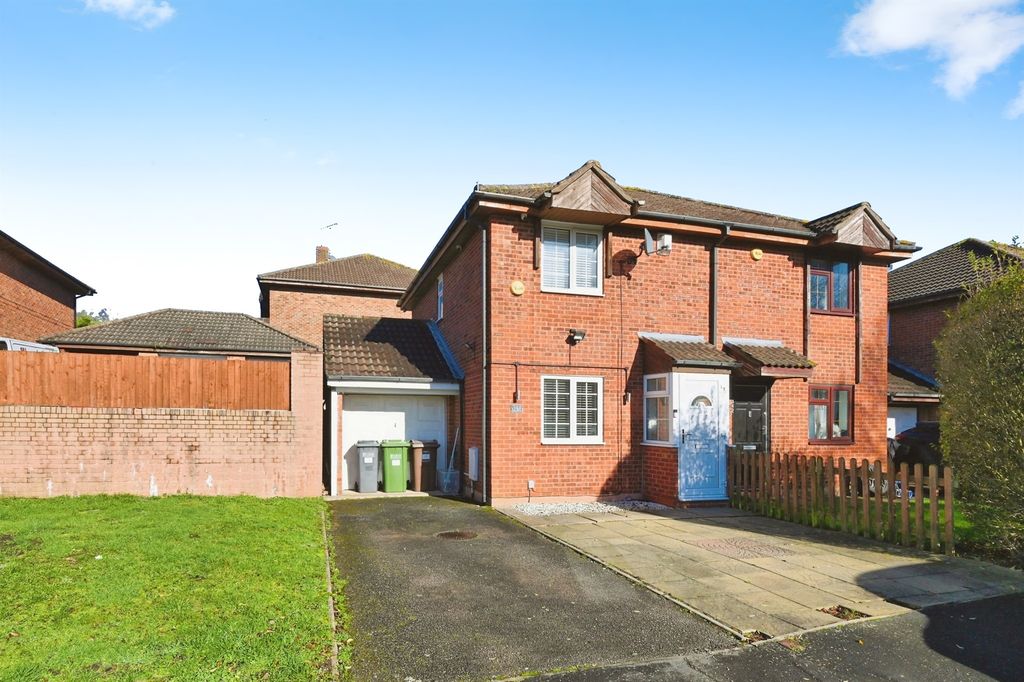 Property photo 1 of 11