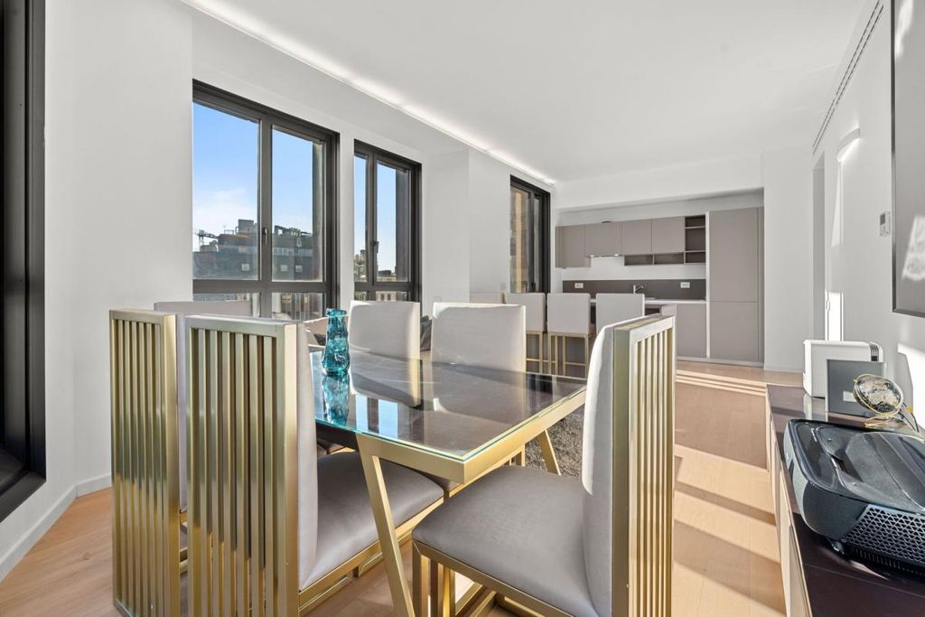 Property photo 3 of 40