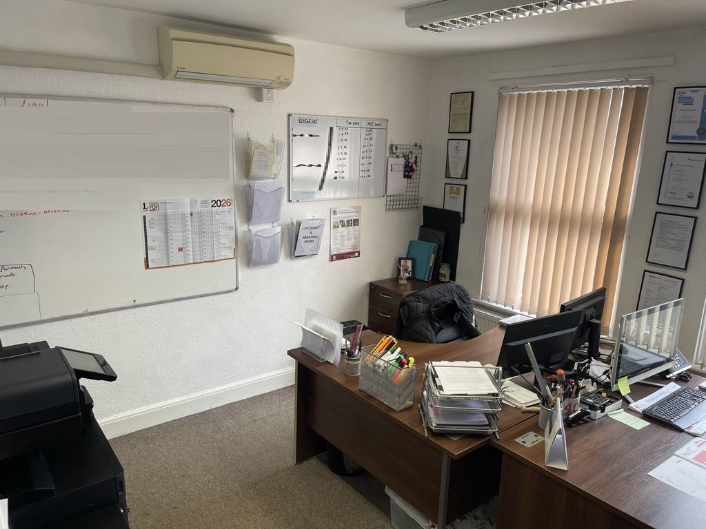 Property photo 3 of 8