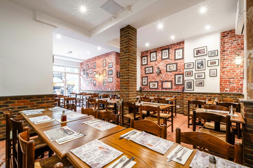 Property photo 3 of 18 Goulston St 44  Low Res 17.Jpg