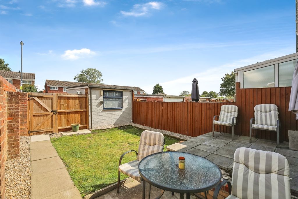 Property photo 3 of 15