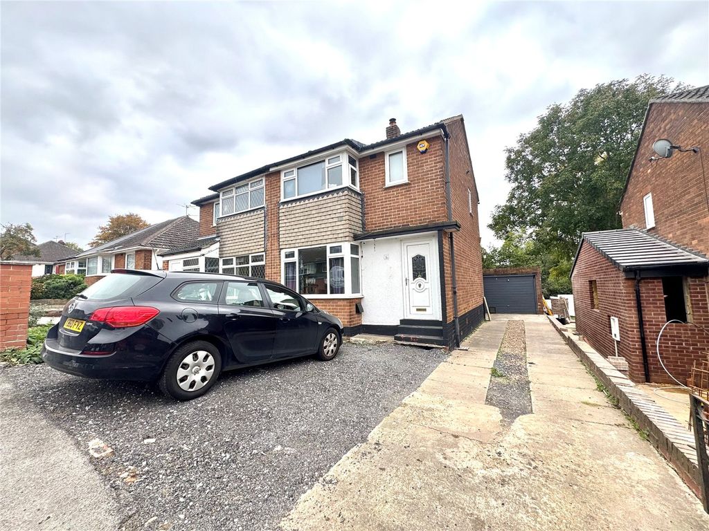 Property photo 1 of 11 Front