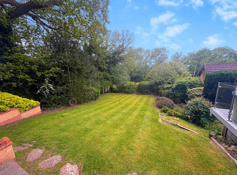 Property photo 2 of 3 Garden