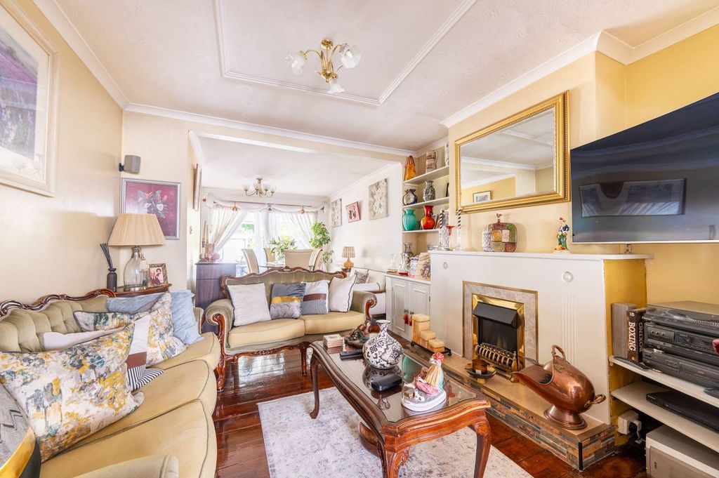 Property photo 1 of 24