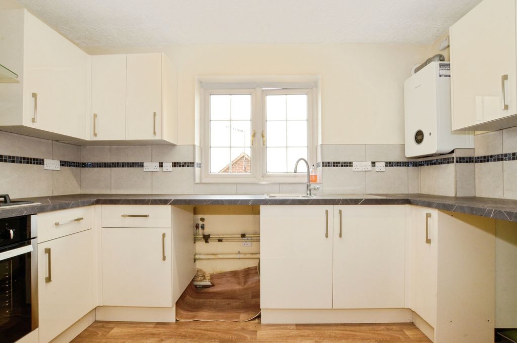 Property photo 3 of 16
