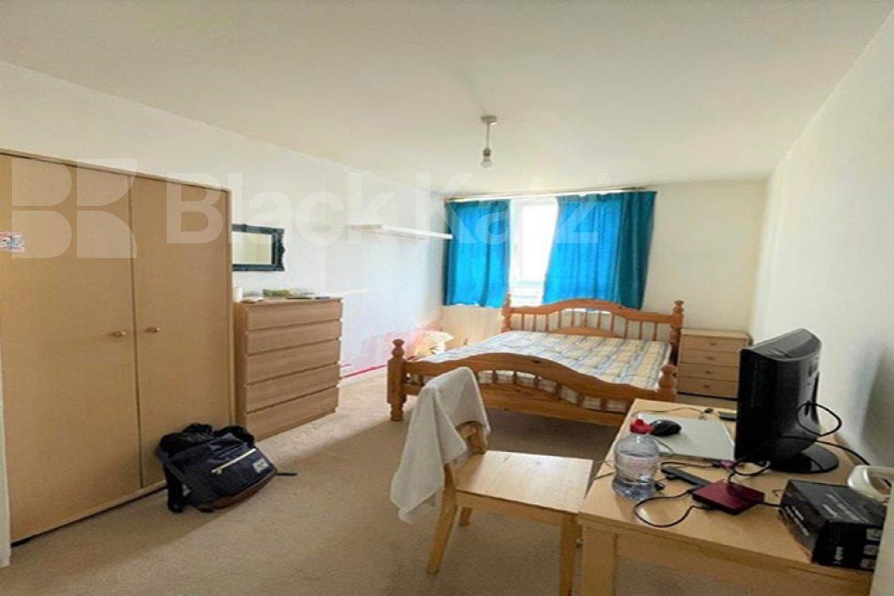 Property photo 2 of 4
