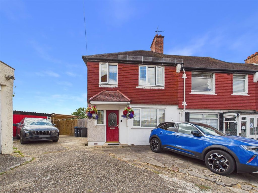 Property photo 1 of 18 Cam01563G0-Pr0298-Still023.Jpg