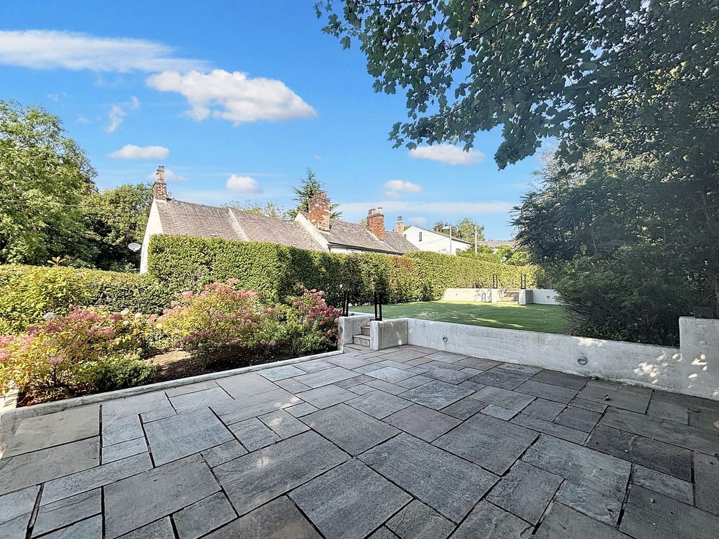 Property photo 2 of 37