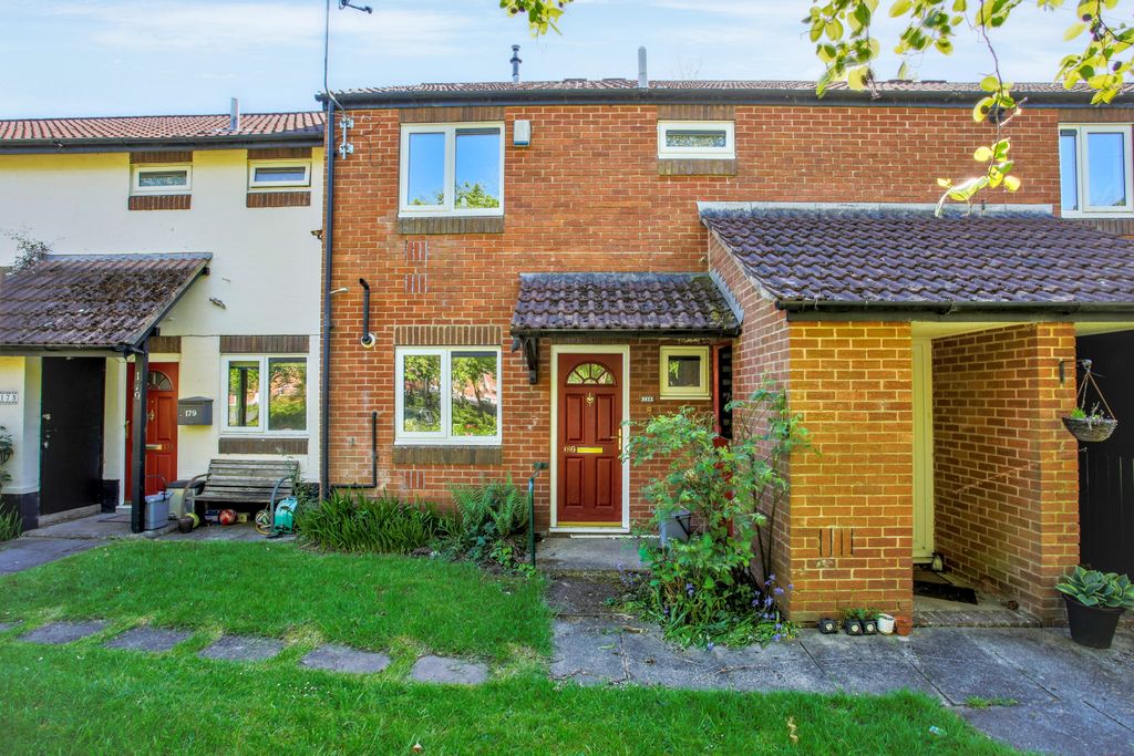 Property photo 1 of 15 180 Tag Croft, Ingol, Preston, Lancashire, Pr2 7Aj