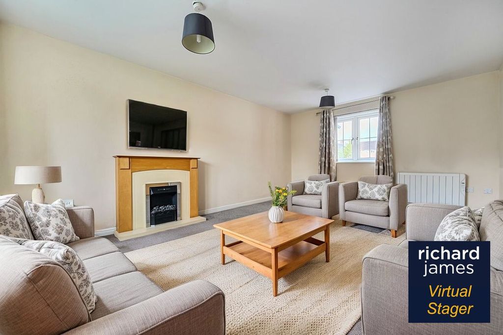 Property photo 2 of 13 Rj010141Vsplv1Aaa