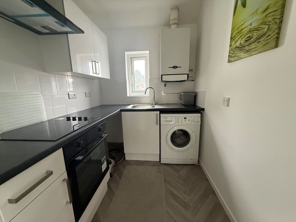 Property photo 1 of 6 5