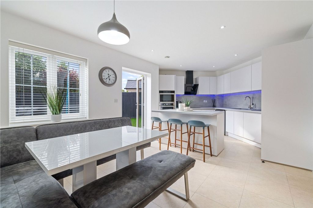 Property photo 3 of 18 Kitchen/Diner