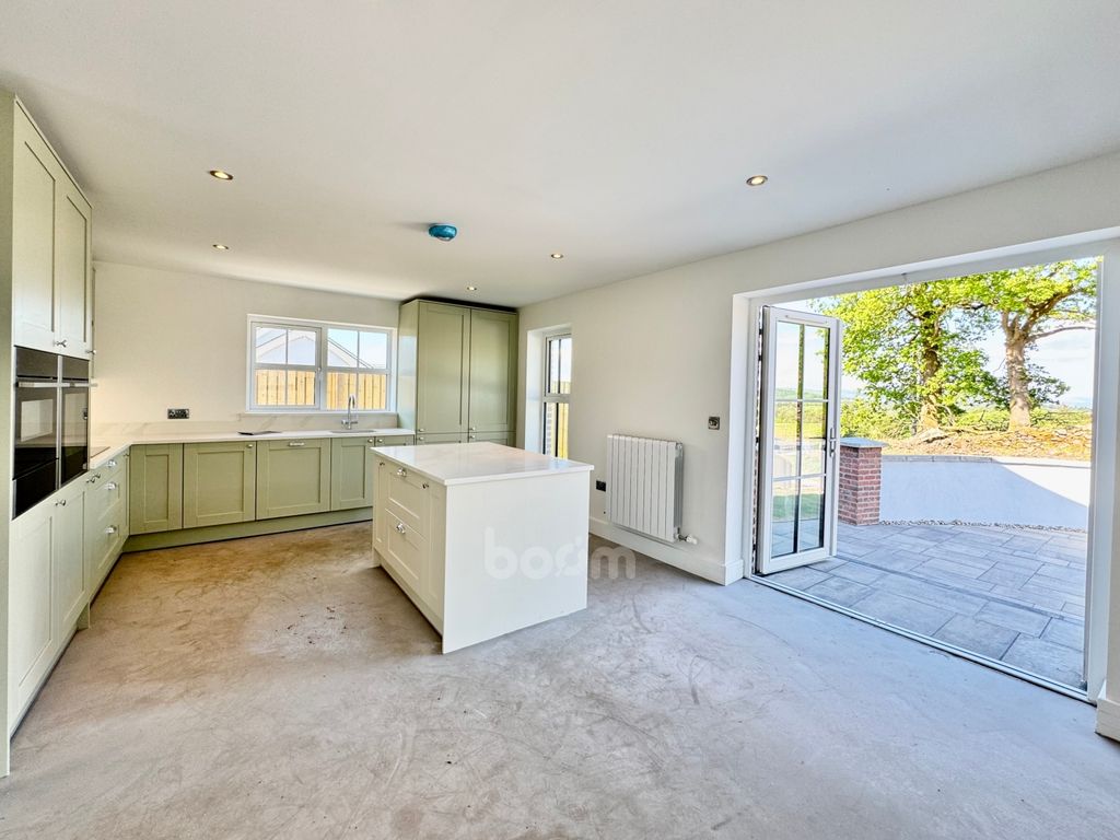 Property photo 2 of 16 Img_9460
