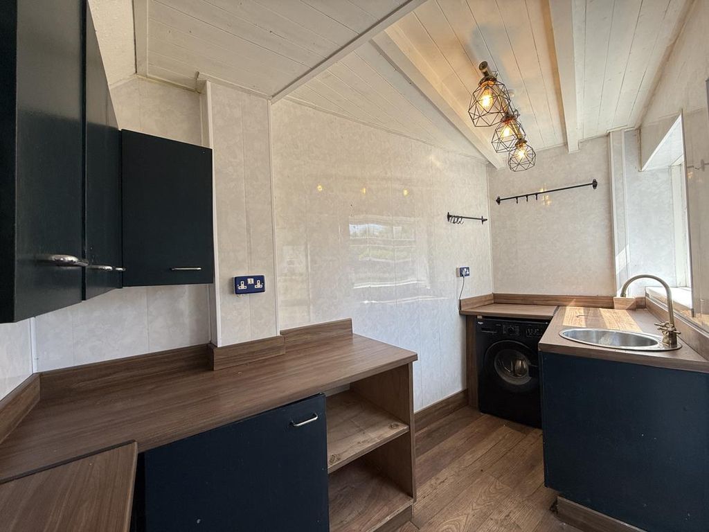 Property photo 3 of 14 St Georges Avenue 59 - Kitchen...Jpg
