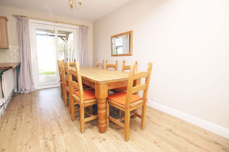 Property photo 3 of 14 Dining Area