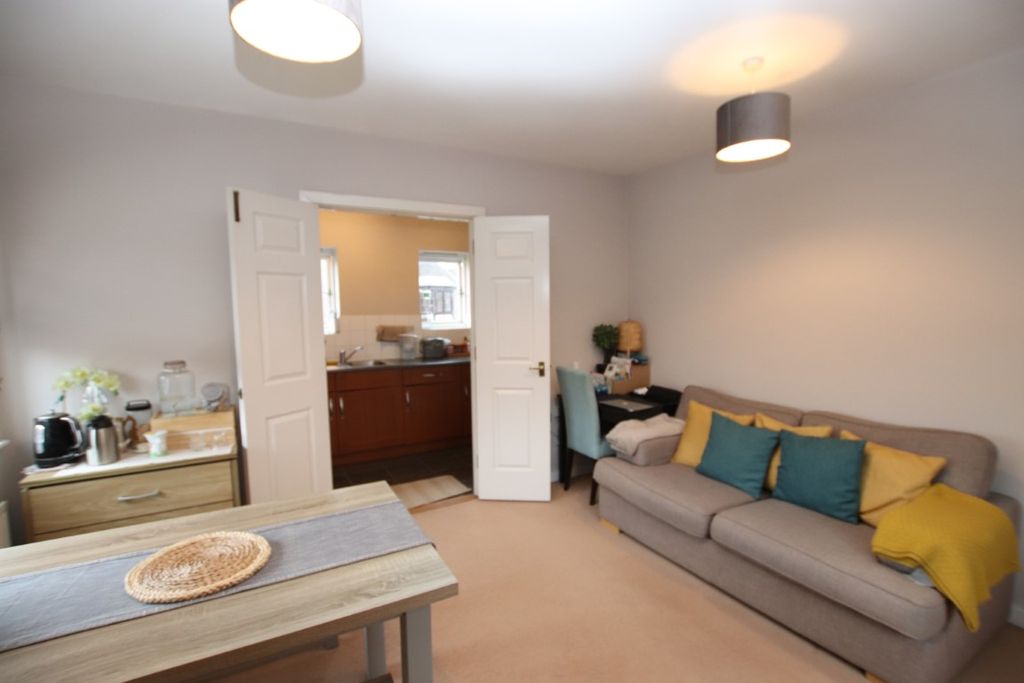 Property photo 2 of 6