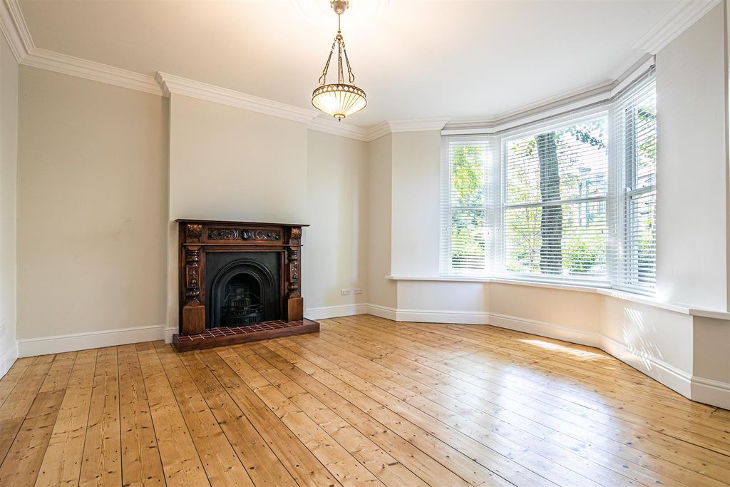Property photo 2 of 23 _W171369.Jpg