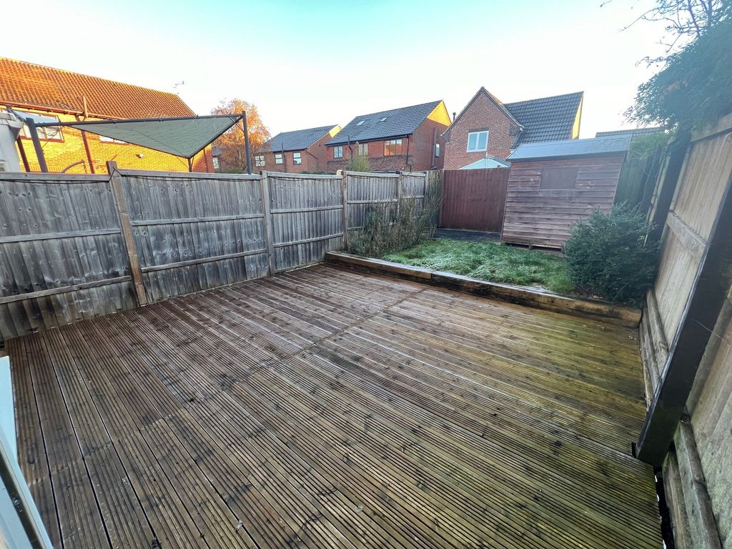 Property photo 3 of 16 Front