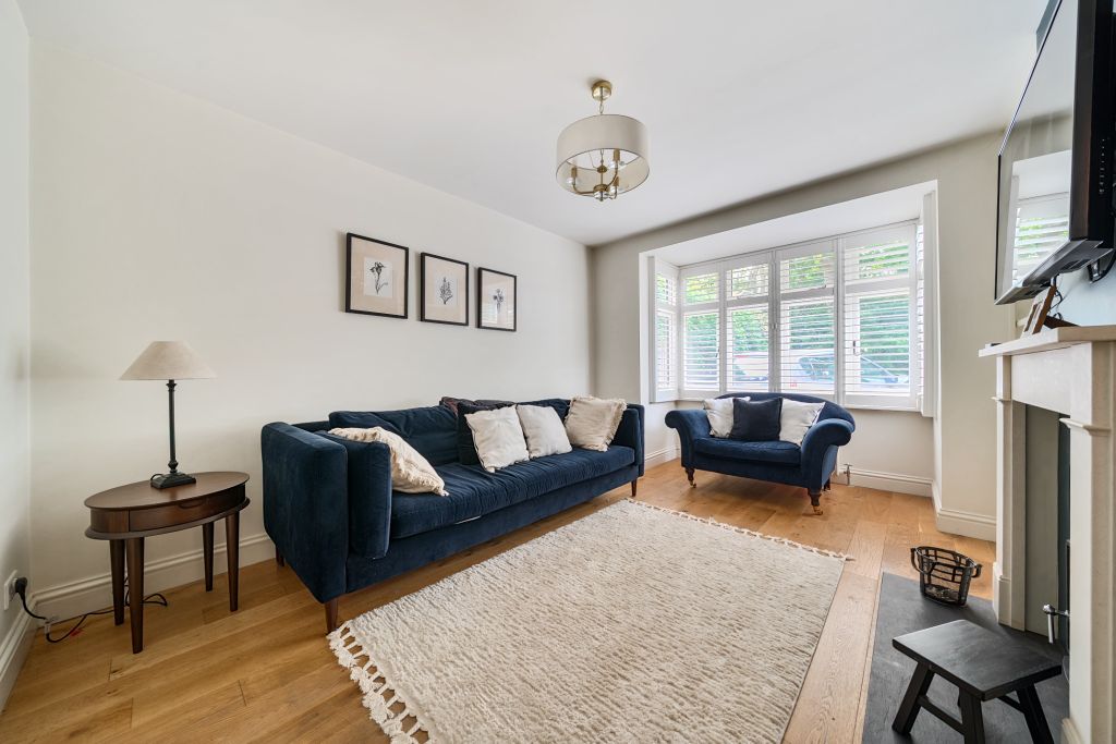 Property photo 3 of 16