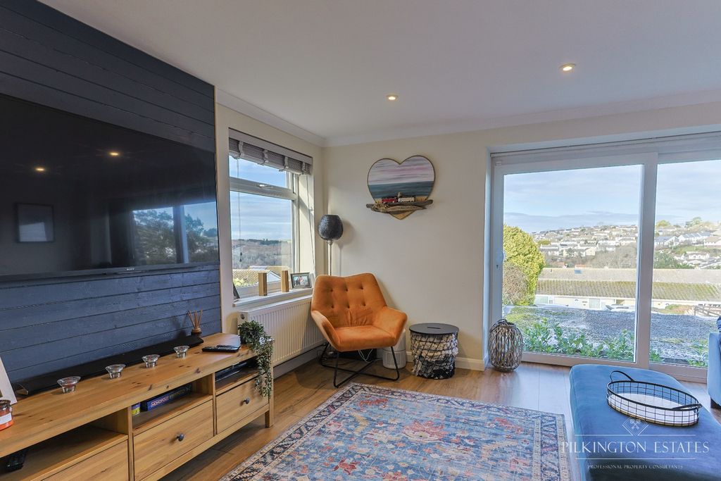 Property photo 3 of 20 4788813