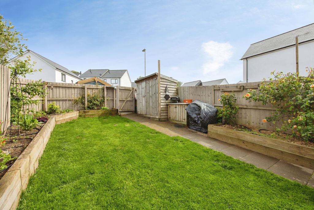 Property photo 3 of 21 Pbox-Img.Jpg